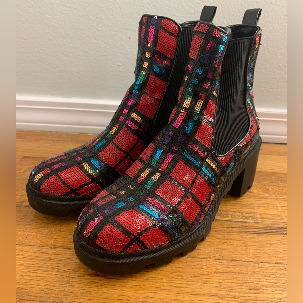 Red, plaid sequined platforms. Woman’s size 9.